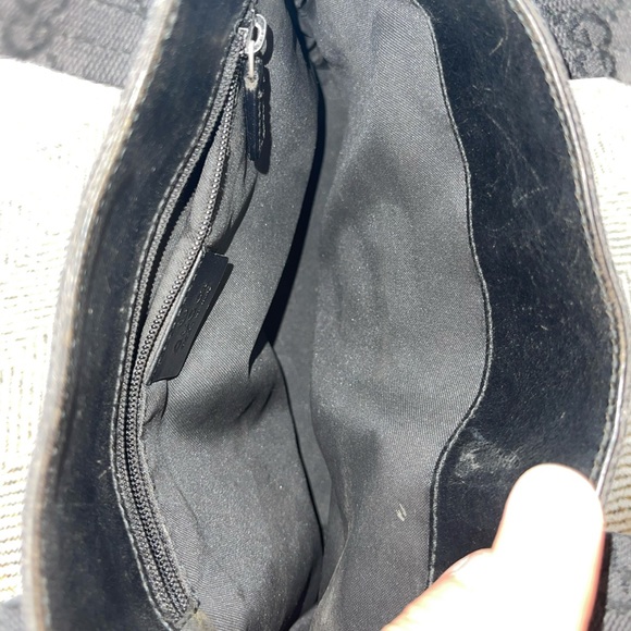 Authentic/Vintage Gucci Black fabric bucket bag - Picture 5 of 9